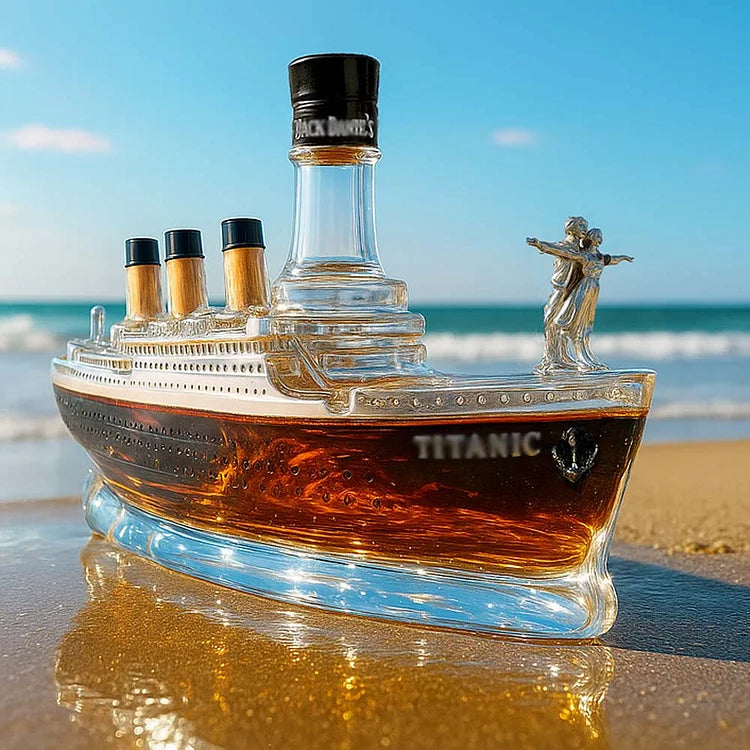 Romantyczna butelka whisky w kształcie statku